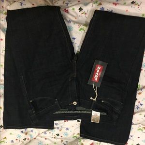 Levi’s 547 Jeans